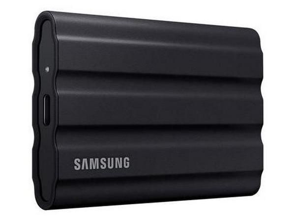 4.0TB Samsung Portable SSD T7 Shield Black, USB-C 3.1 (88x59x13mm, 98g,R/W:1050/1000MB/s, IP65) 201327 фото