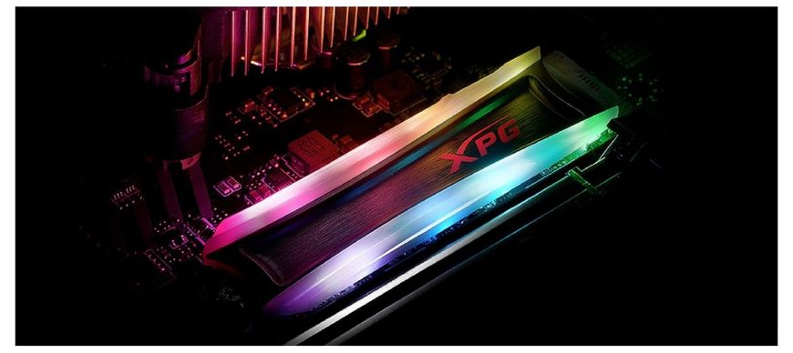 .M.2 NVMe SSD 256GB ADATA XPG GAMMIX S40G RGB [PCIe3.0x4, R/W:3500/3000MB/s, 220/290K IOPS,3DTLC] 107778 фото